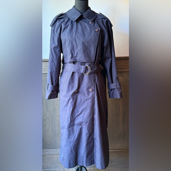 misty harbor Jackets & Blazers - Misty harbor navy and green plain trench coat with removable liner size 8